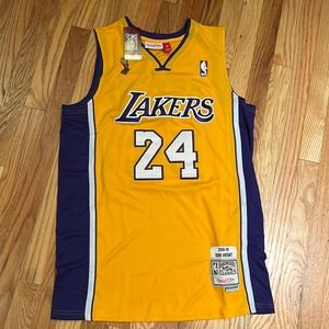 NWT Authentic Kobe Bryant 24 Mitchell & ness jersey